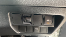 Nissan Qashqai 1.2 DiG-T N-Connecta 5dr Petrol Hatchback